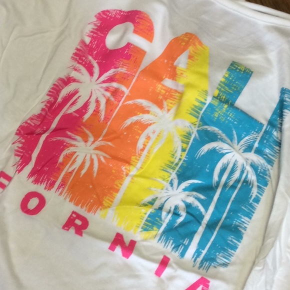 Tee - Picture 3 of 4